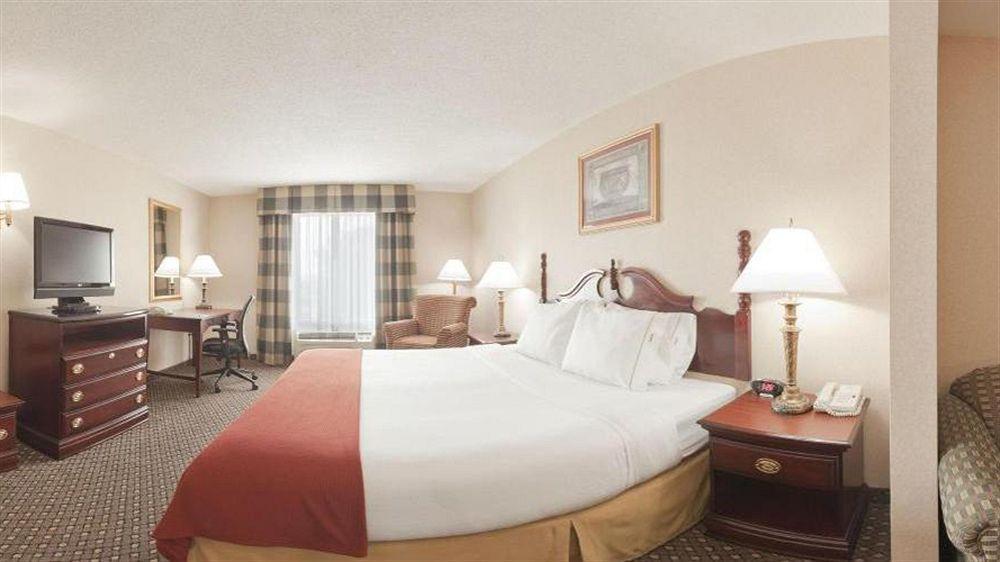 Holiday Inn Express & Suites By Ihg Chambersburg By Ihg Exterior foto
