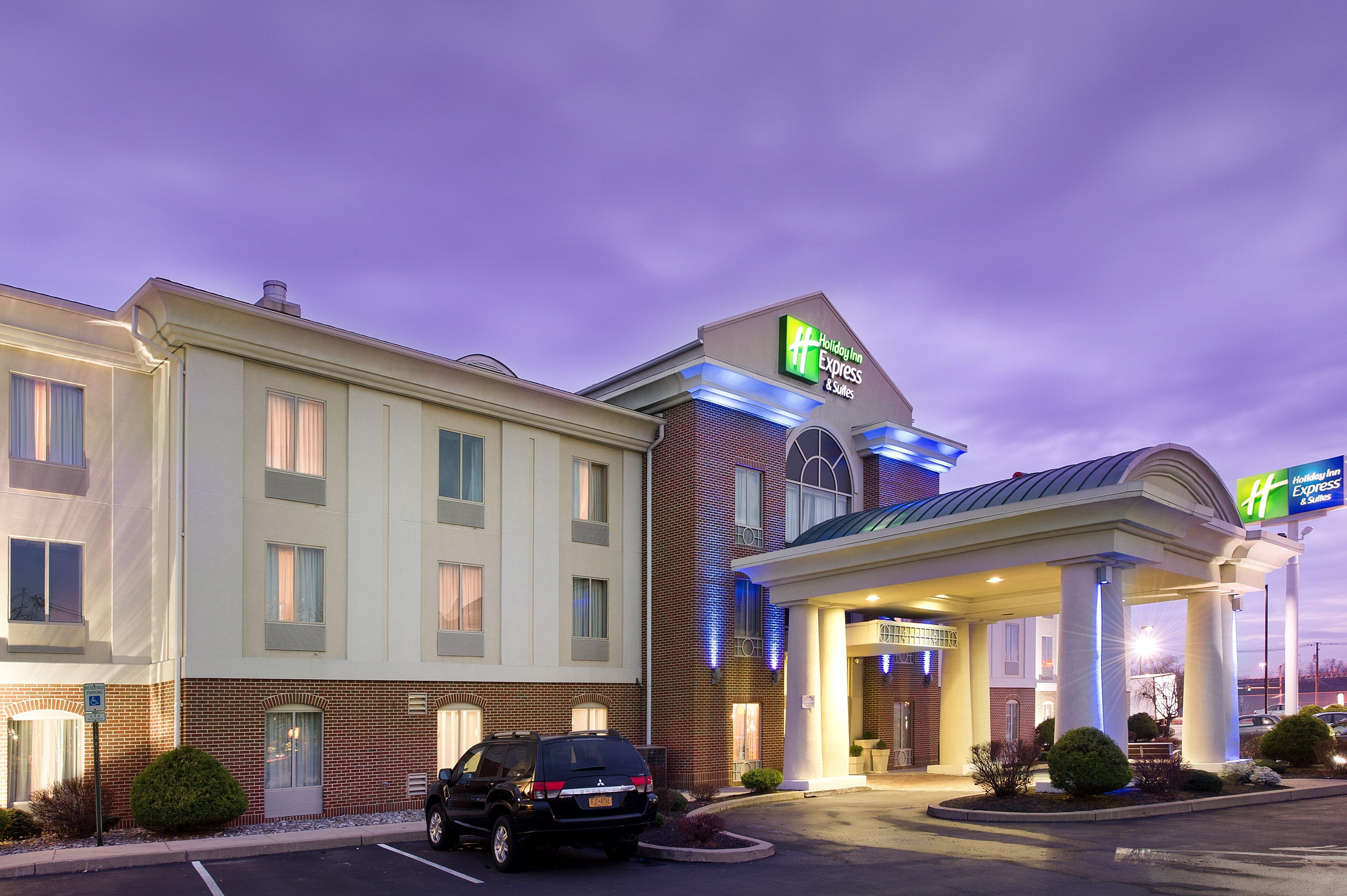 Holiday Inn Express & Suites By Ihg Chambersburg By Ihg Exterior foto