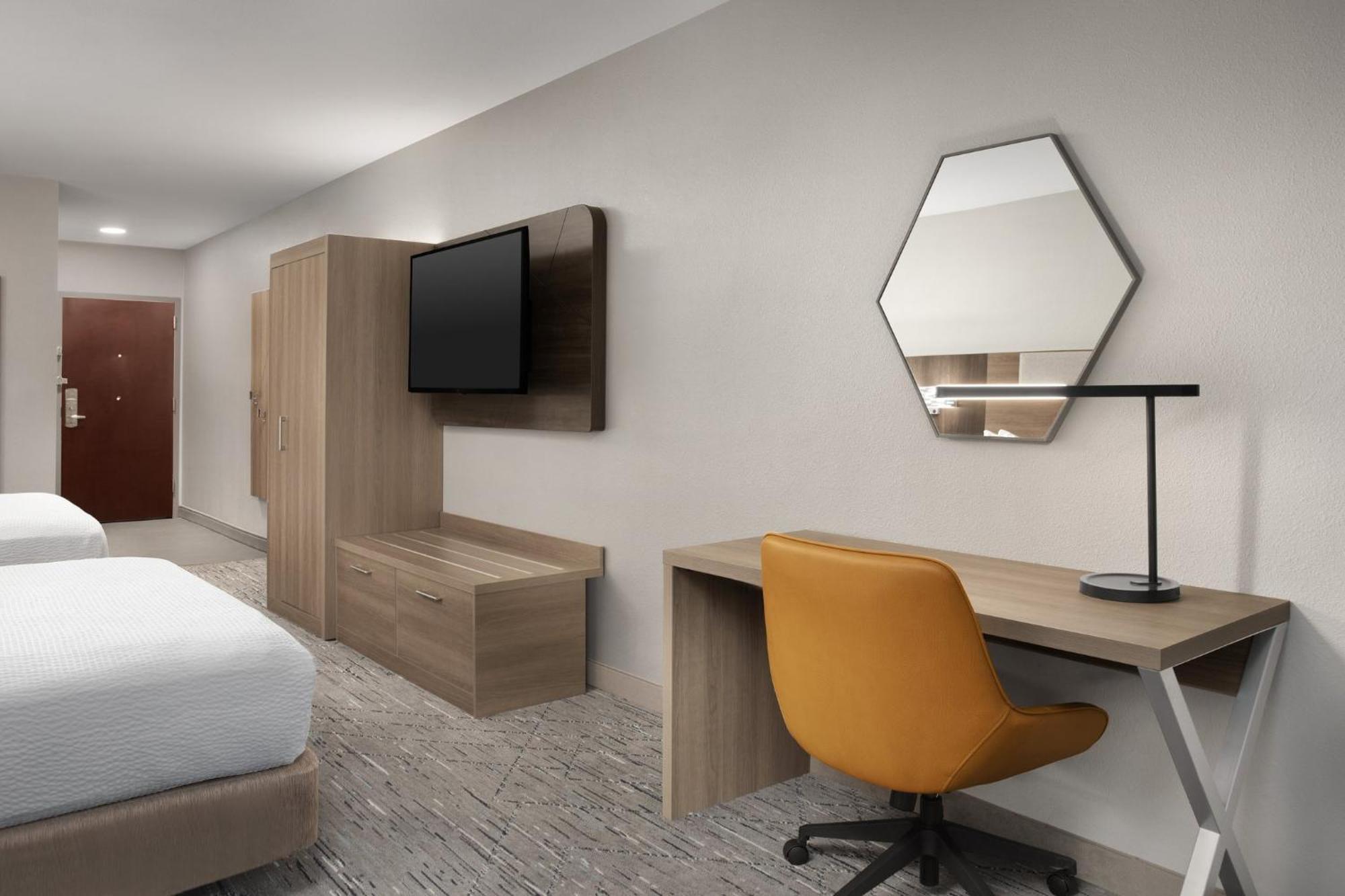 Holiday Inn Express & Suites By Ihg Chambersburg By Ihg Exterior foto