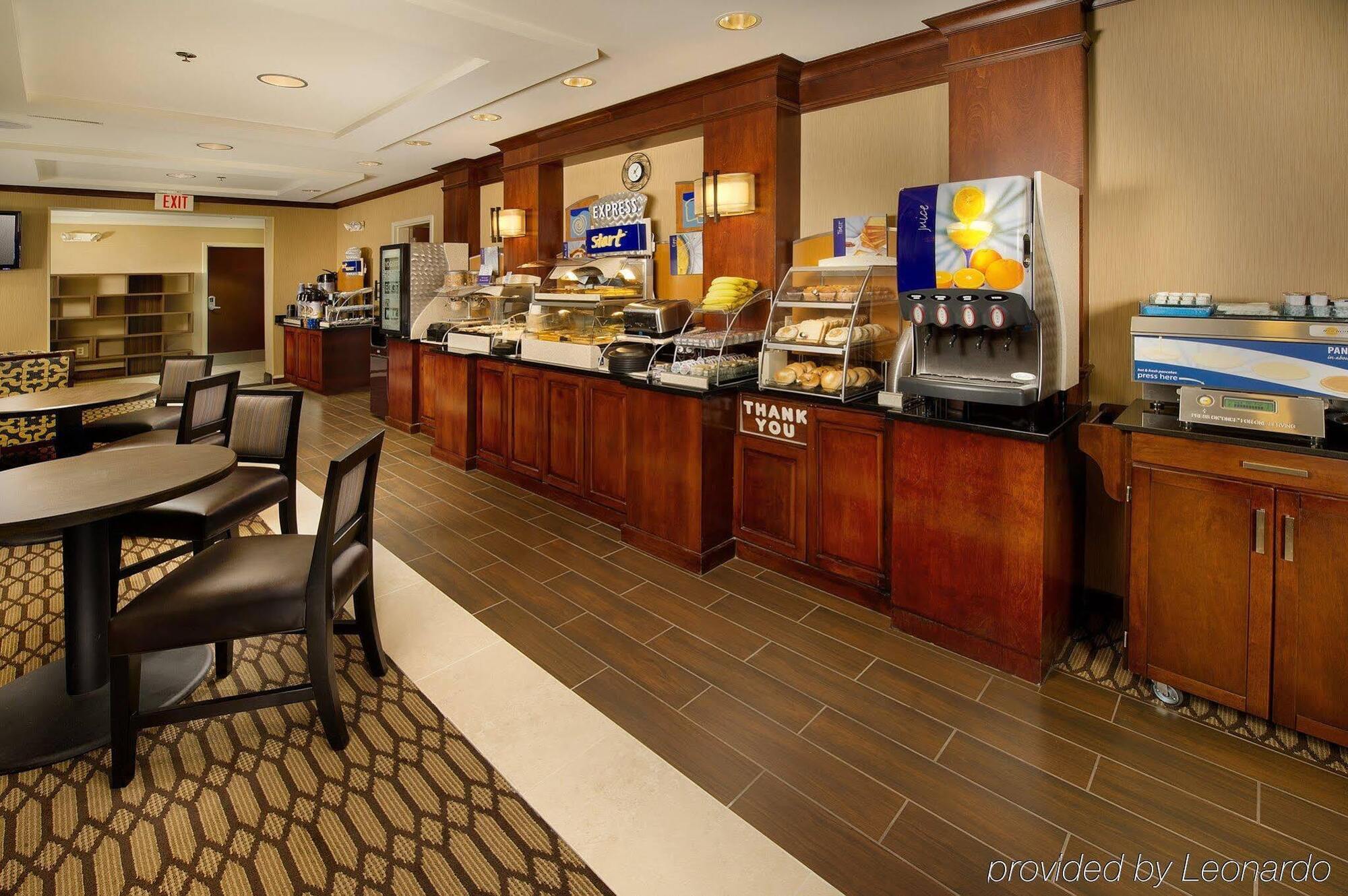 Holiday Inn Express & Suites By Ihg Chambersburg By Ihg Exterior foto